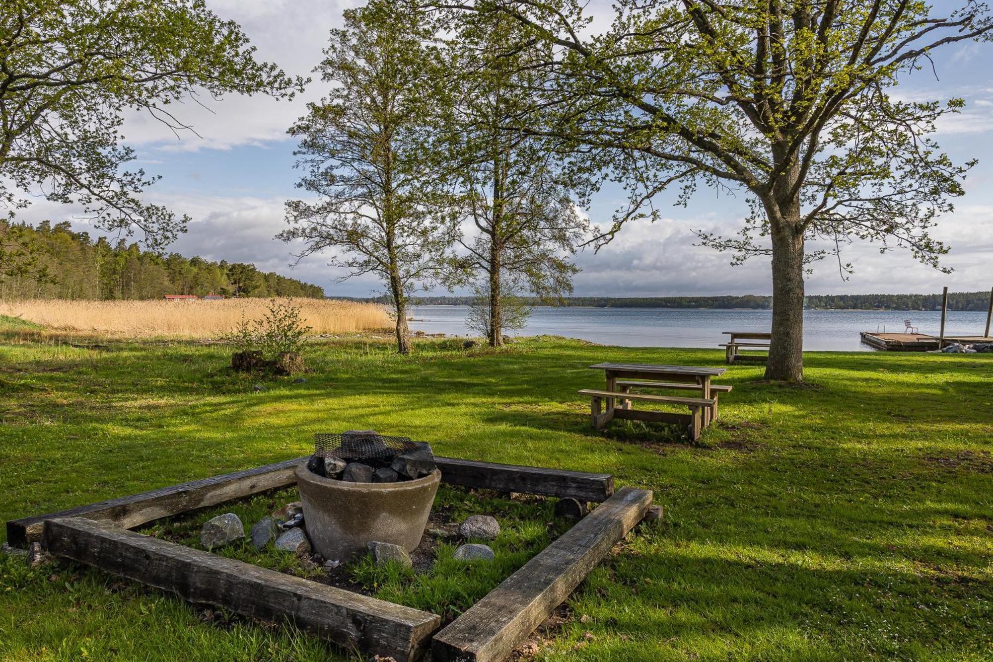 Marsbaecken Hostel Vastervik Bagian luar foto